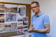 Ladislav Varadzin loni obdržel prestižní ocenění Lumina queruntur, jenž mu umožňuje založit nový vědecký tým, který se zaměří na detailní archeologický výzkum v Súdánu v severní Africe. Adaptace společností na změny přírodního prostředí a klimatu dnes patří mezi světová témata archeologie.