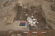 Záchranný archeologický výzkum v Letenských sadech u zaniklého Stalinova památníku