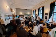 Představení projektu se uskutečnilo při úvodní besedě v Café Academia