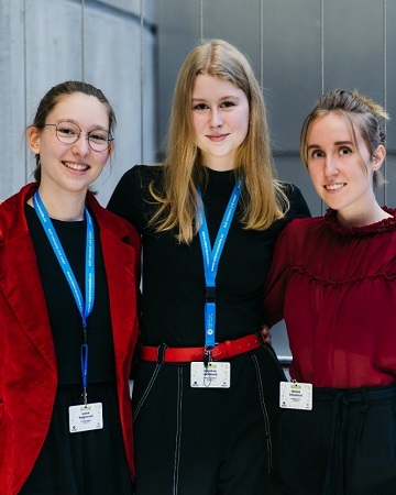 Leona Wagnerová, Karolína Jelínková, Monika Smiešková, (zleva)