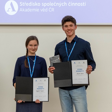Magdaléna Musilová a Tomáš Klíma získali cenu poroty za stáž Citizen science a její role v českém a zahraničním výzkumu.