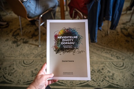 Neviditelné životy odpadu