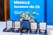 2025-09-04_Medaile AV CR_fullres-004