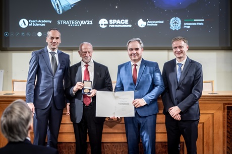 2025_11_24_Predani_medaile