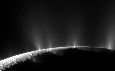2026_02_17_povrch Enceladus