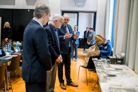 2026_04_01_navsteva prezidenta Petra Pavla v AV_web_pj-090