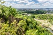 Etážový lom na Hádech dnes tvoří neodmyslitelnou součást panoramatu města. Nachází se zde jedna z nejkrásnějších vyhlídek na Brno.