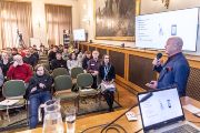Přednáška nazvaná Bezdrátová technologie IQRF se konala ve čtvrtek 9. listopadu v budově Akademie věd na Národní třídě v Praze.