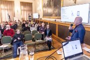 Přednáška nazvaná Bezdrátová technologie IQRF se konala ve čtvrtek 9. listopadu v budově Akademie věd na Národní třídě v Praze.