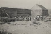 Nejrozsáhlejší výzkum na Vyšehradě probíhal v letech 1924–1936. Fotografie zachycuje výkopy v místě dnešní vyhlídky na Pražský hrad, poblíž pozdější Galerie Vyšehrad.