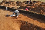 Archeologický výzkum příkopu římského tábora v Přibicích na Moravě. 